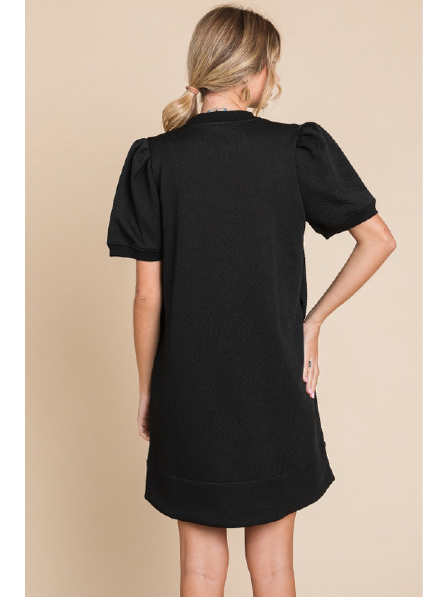Ladies Jodifl Textured Dress With U-Neck - Black