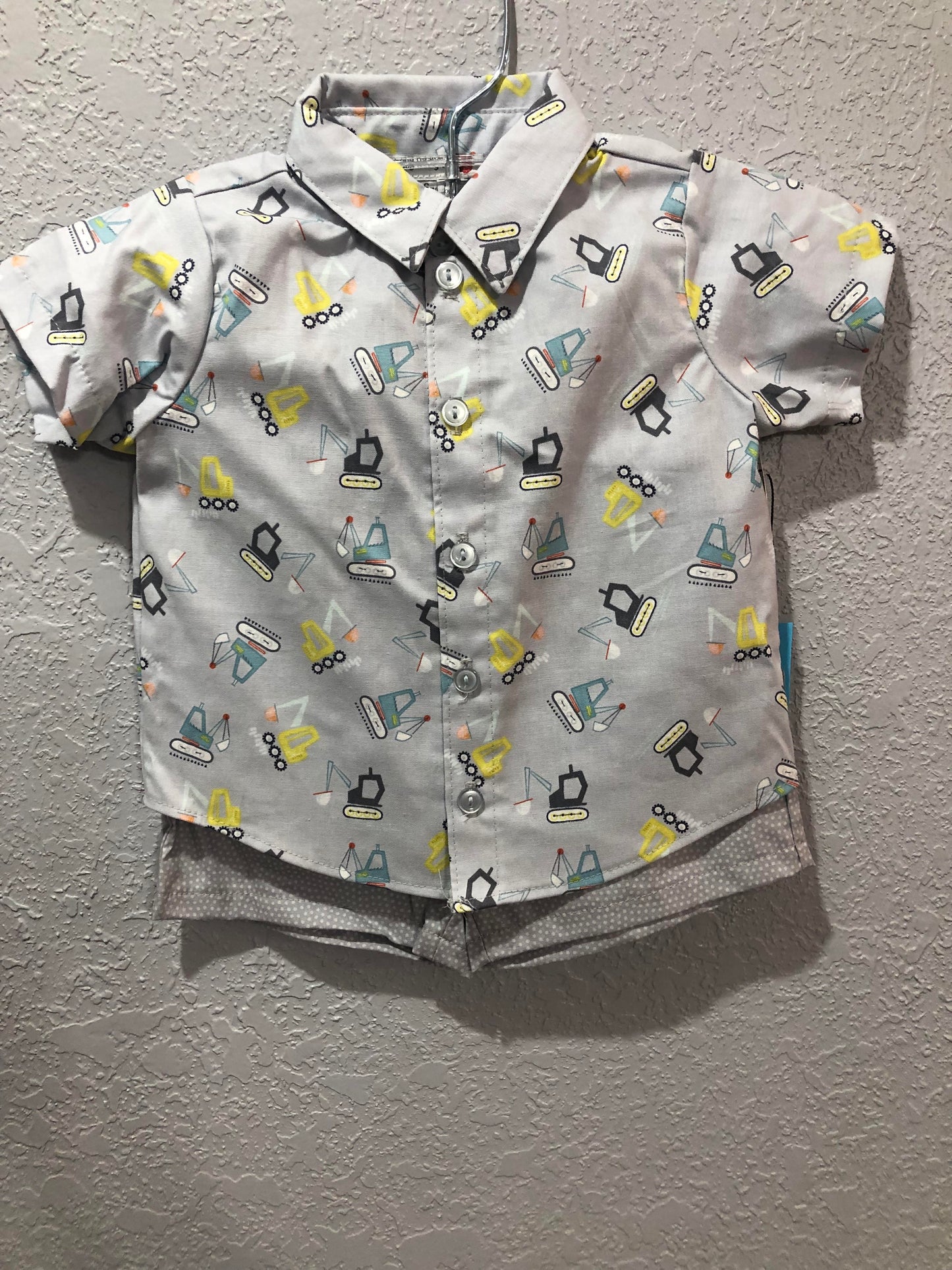 Boys Gray Construction Short Set by Ladybug Dezignz