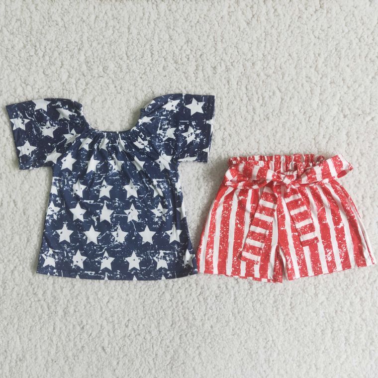 Girls Star Shirt with Red and White Stripe Shorts (2-Pieces)
