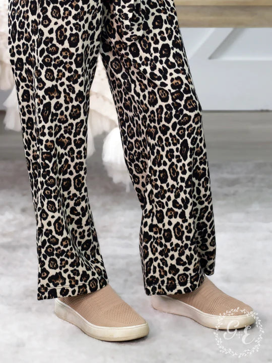 Girls Grace and Emma Gracefully Comfortable Leopard Matching Set With Tie Knot