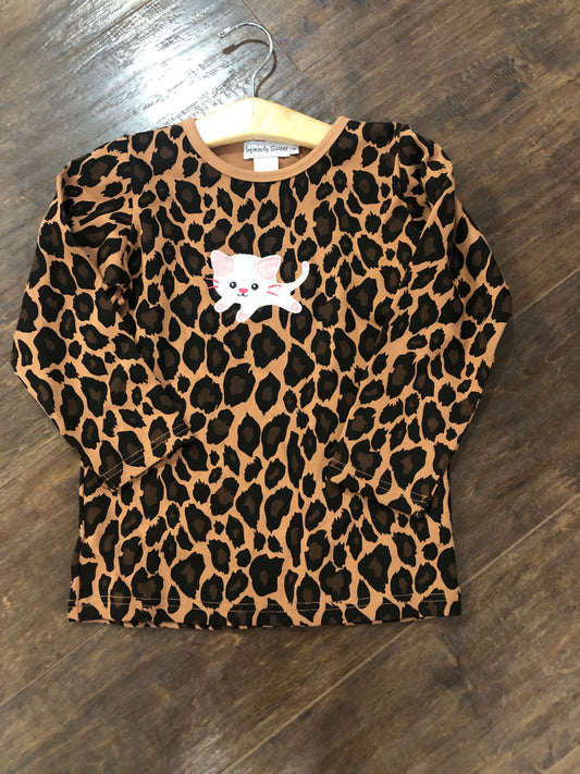 Girls Leopard Print T-Shirt w/Cat by Ladybug Dezignz