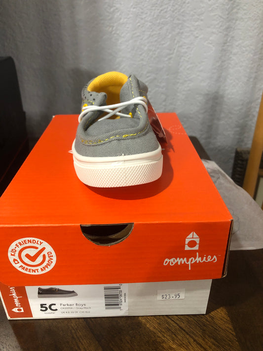Boys Grey with Black Trim Shoe by Oomphies