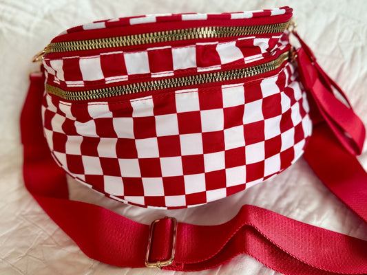 Ladies Farah Checkered Print Wide Strap Crossbody Bag-Red/White