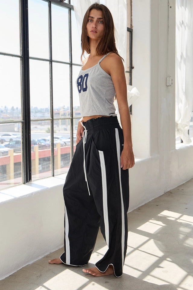Ladies Windbreaker Pants With Contrast Stripe-Black/White