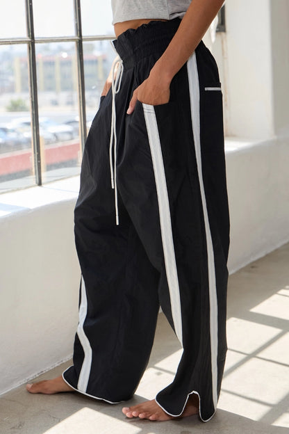 Ladies Windbreaker Pants With Contrast Stripe-Black/White