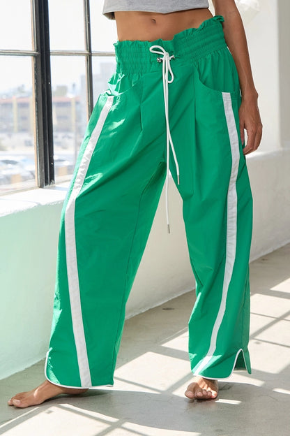 Ladies Windbreaker Pants With Contrast Stripe-Green/White
