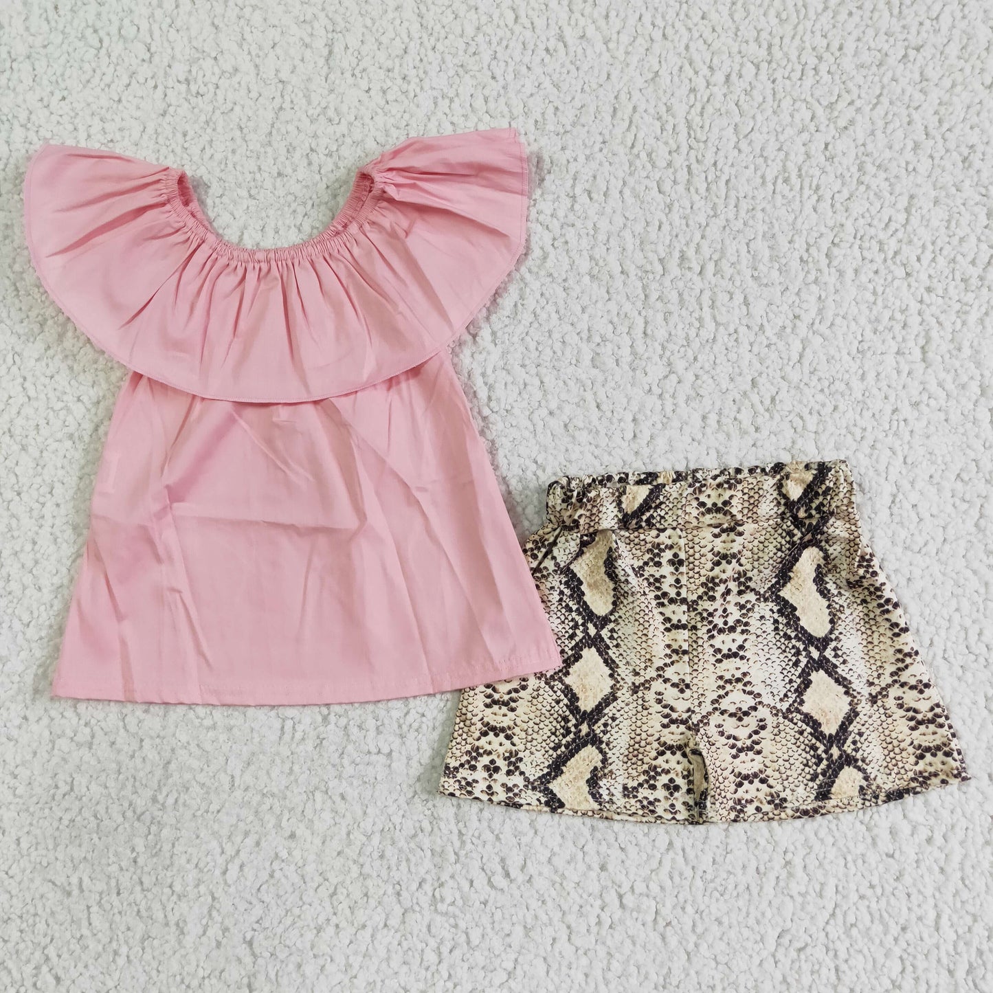 Girls Pink Shirt with Snake Print Shorts (2-Pieces)