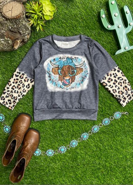 Girls Scottish Cow Graphic Print Sweatshirt with Cheetah Print Sleeve